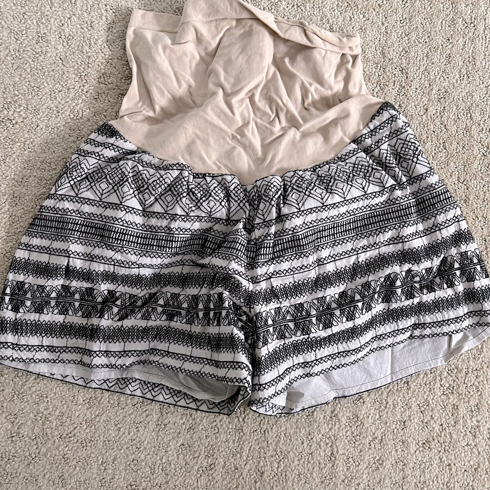 Pea in the pod maternity shorts